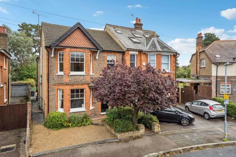 4 bedroom semi-detached house for sale, Kingsfield Road, Oxhey
