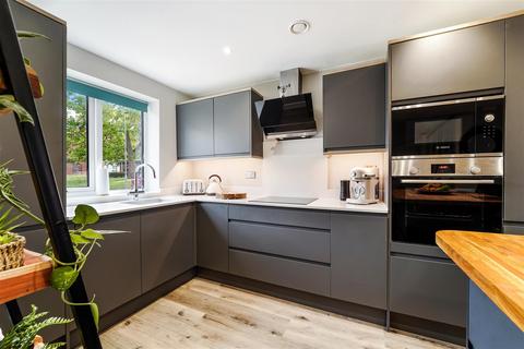 undefined, Sherwood Way, Epsom