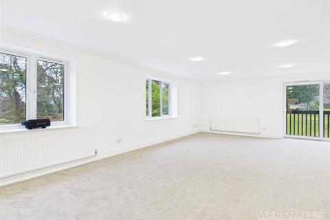 3 bedroom apartment to rent, The Courtyard, Liverpool, L18