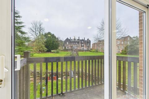 3 bedroom apartment to rent, The Courtyard, Liverpool, L18