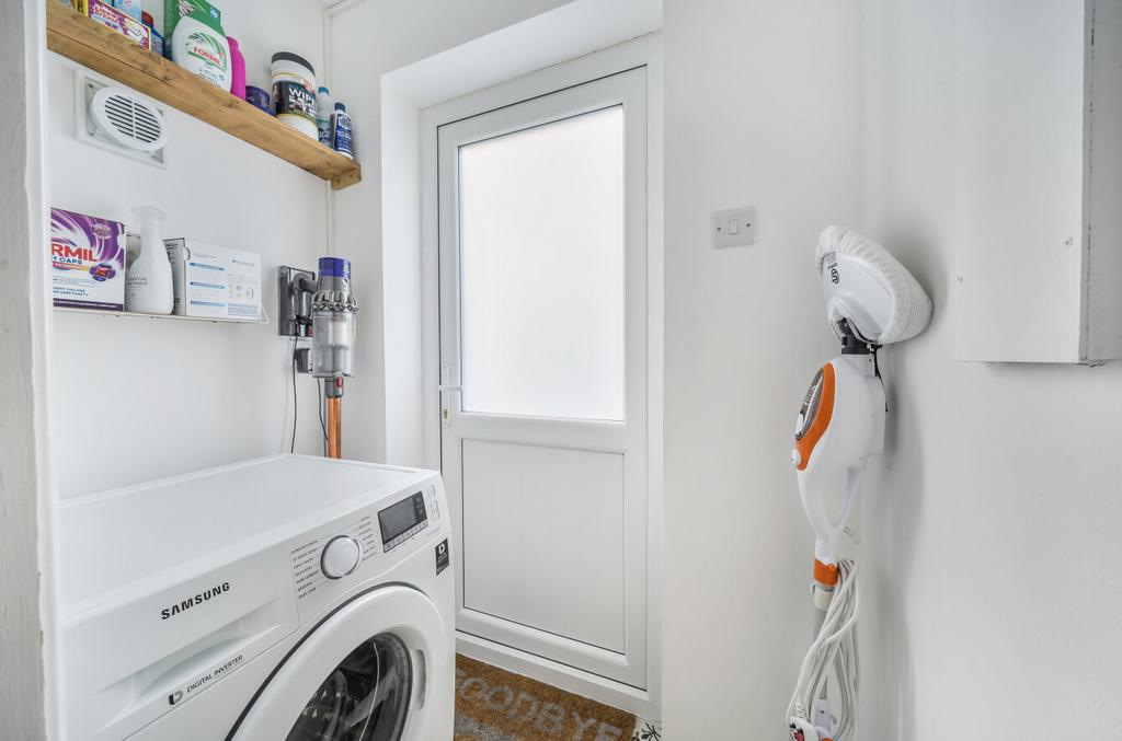 1353333-1-68c3f41...