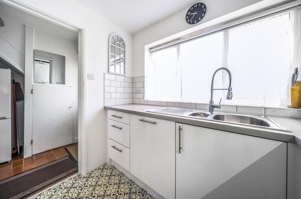 1353333-5-68c3f4d...