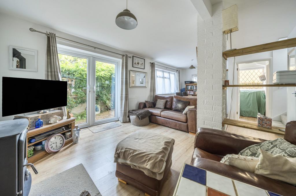 1353333-8-68c3f51...