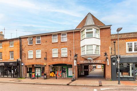 undefined, High Street, Tring, HP23 5AA
