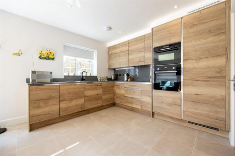 3 bedroom end of terrace house for sale, Fardon Way, Deddington