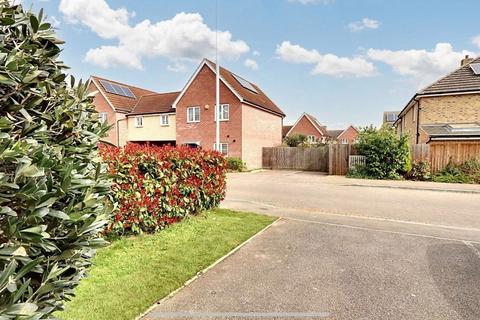 3 bedroom terraced house for sale, Small Heath Avenue, Romford RM3