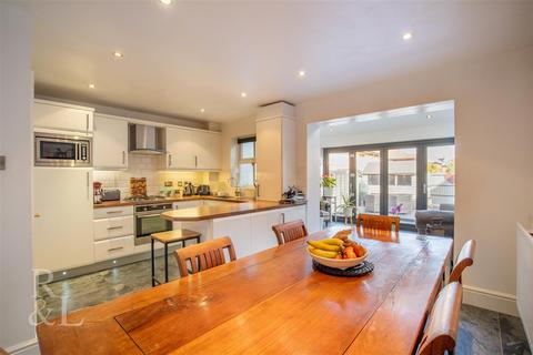 4 bedroom townhouse for sale, Kensington Drive, Tamworth