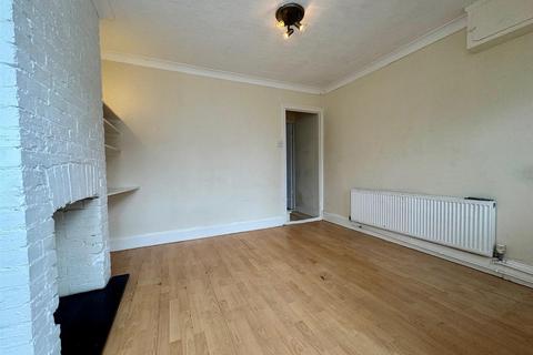 2 bedroom end of terrace house for sale, Princes Road, Burnham-on-Crouch