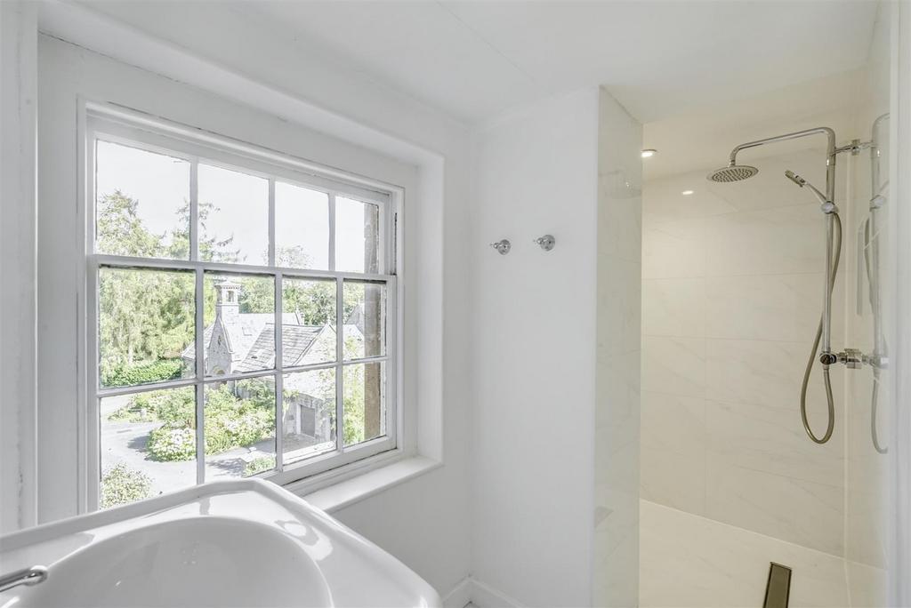 Ensuite 2 1.jpeg