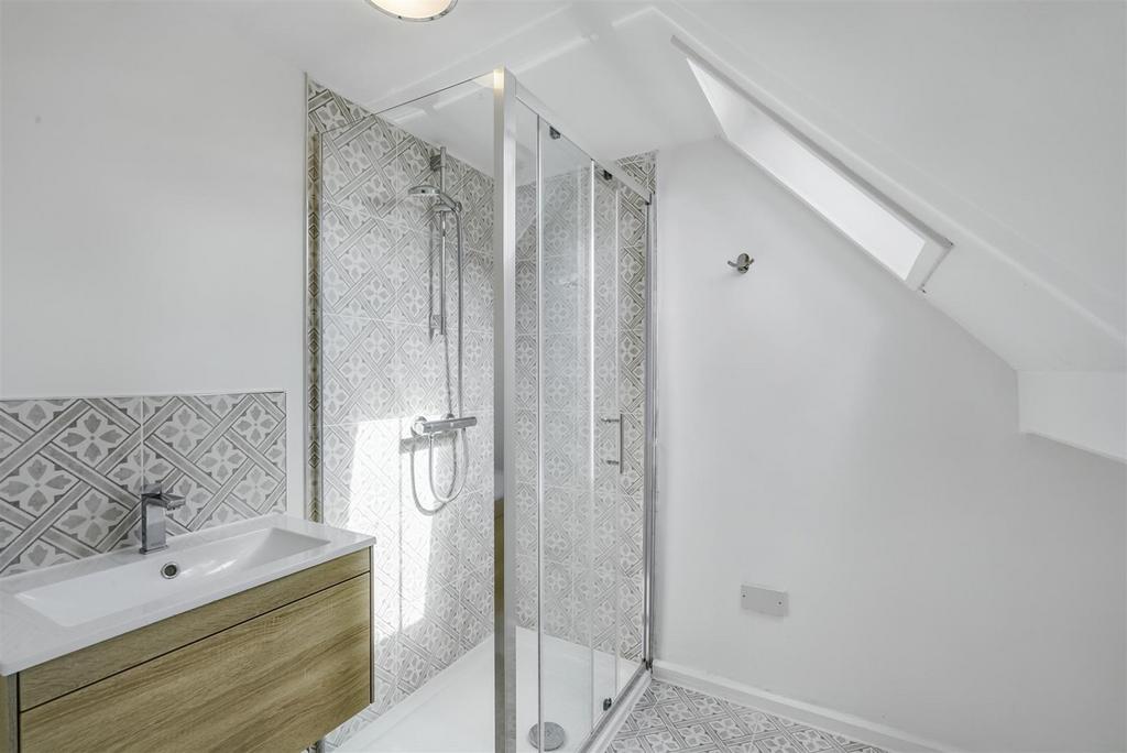 Ensuite 3 1.jpeg