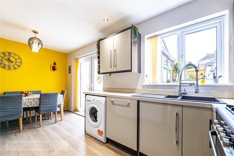 3 bedroom detached house for sale, Park Lea, Bradley, Huddersfield, West Yorkshire, HD2