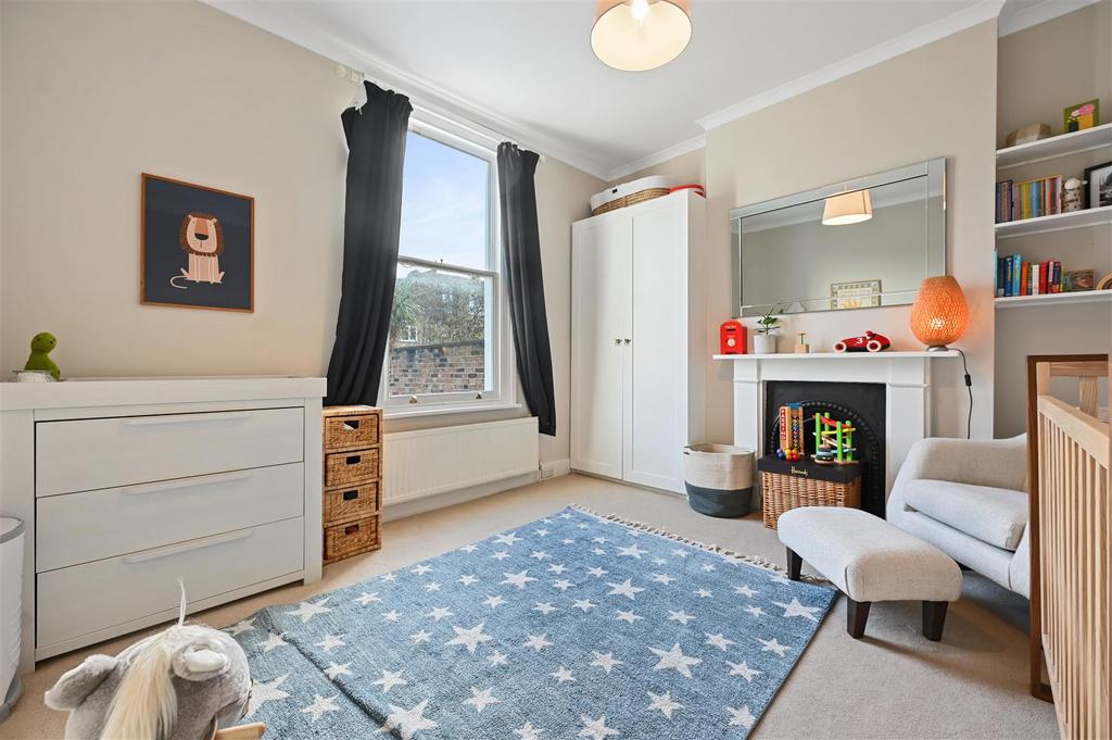 Godolphin Road - Bedroom E3 (1).JPG