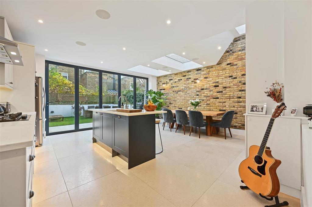 Godolphin Road - Kitchen3 (1).JPG