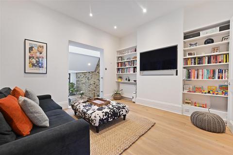 undefined, Godolphin Road, London W12