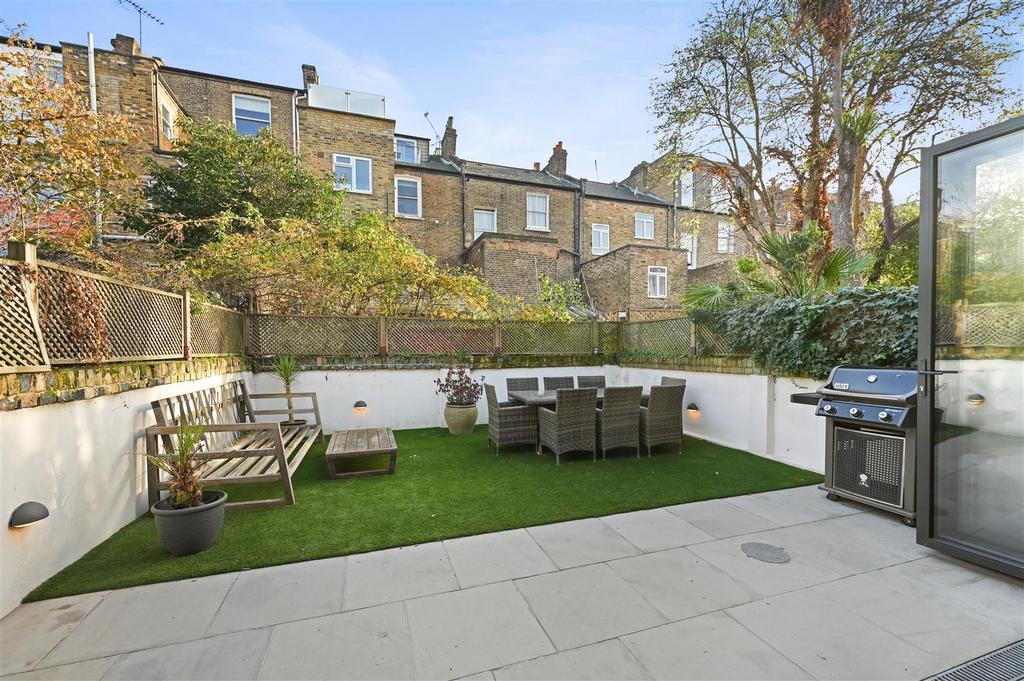 Godolphin Road - Garden A1 (1).JPG