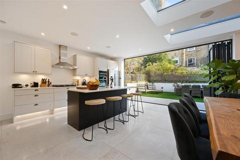 4 bedroom terraced house for sale, Godolphin Road, London W12