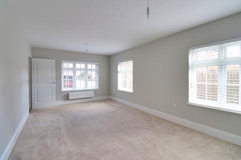4 bedroom detached house for sale, NEVINSON WAY, WATERLOOVILLE