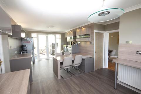 undefined, Minffordd Road, Llanddulas