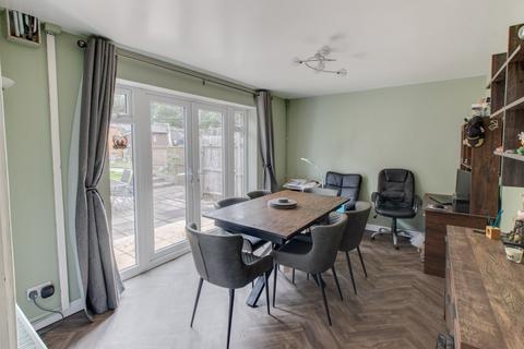 3 bedroom semi-detached house for sale, Byron Way, Catshill, Bromsgrove, Worcestershire, B61