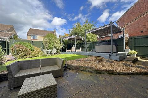 undefined, Thomas Mead, Pewsham, Chippenham