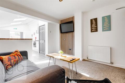 1 bedroom in a house share to rent, Oxford Street, Coventry