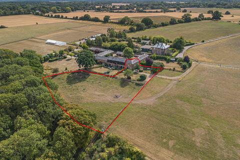 3 bedroom terraced house for sale, Church Farm Barns, Church Road, Berkhamsted, HP4