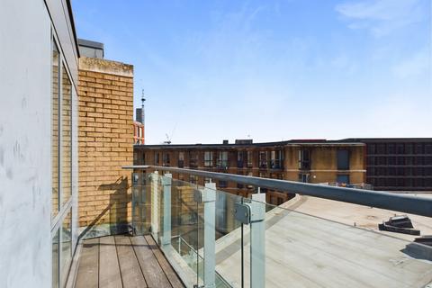 2 bedroom flat to rent, Essex Street, Birmingham B5