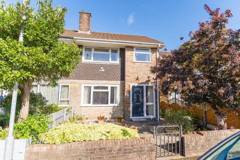 3 bedroom semi-detached house for sale, Greenhill Road, Sebastopol, NP4