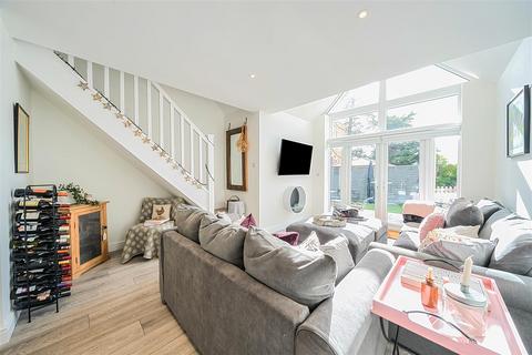 2 bedroom detached bungalow for sale, Grafton Lane, Grafton