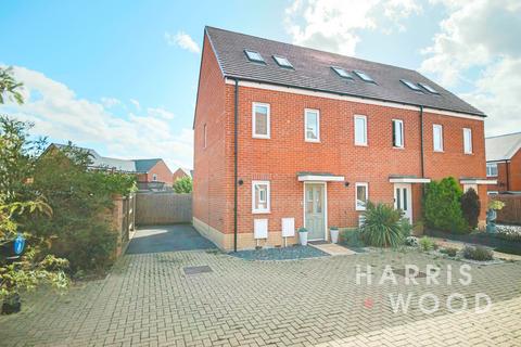 3 bedroom end of terrace house for sale, Allen Aldridge Grove, Colchester, CO3