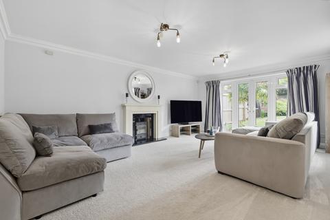 5 bedroom detached house for sale, Five double bedroom detached house, Messing