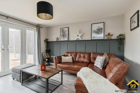 undefined, Dove Crescent, Worcestershire, WR9