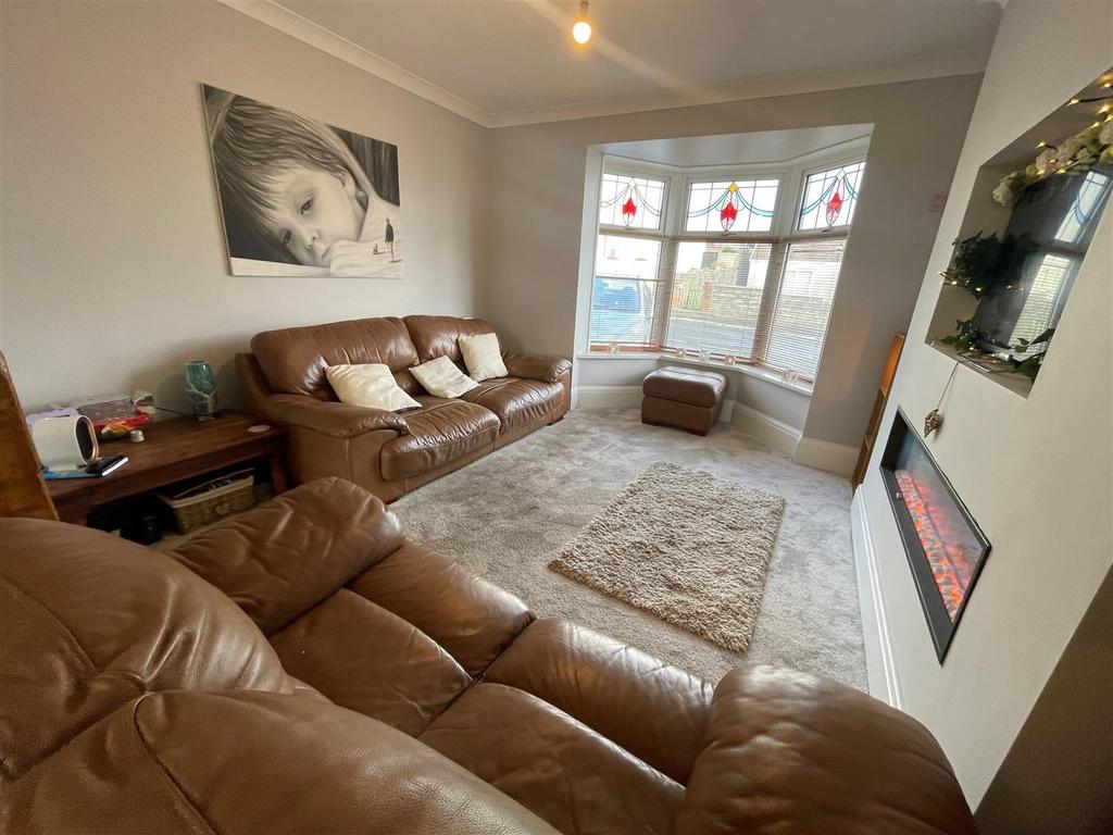 Living Room/Dining Room