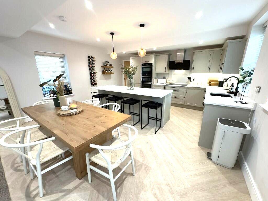 Kitchen/Family Room