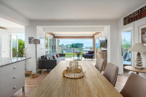 4 bedroom house to rent, Praa Sands
