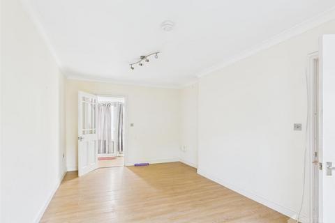 undefined, Canons Gate, Harlow CM20