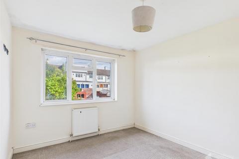 undefined, Canons Gate, Harlow CM20