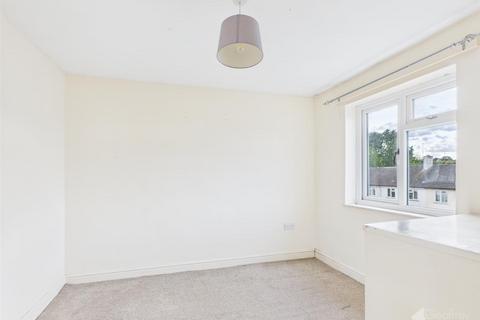 undefined, Canons Gate, Harlow CM20