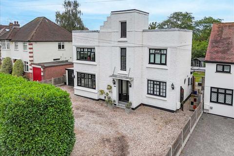 Longstomps Avenue, Chelmsford
