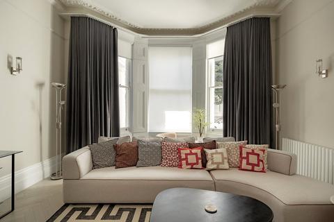 undefined, Southwell Gardens, South Kensington, SW7