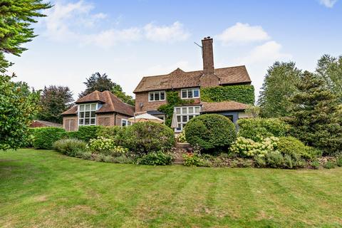 4 bedroom house for sale, Weydown Road, Haslemere, Surrey