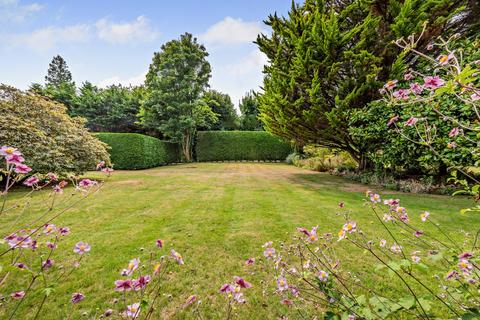 4 bedroom house for sale, Weydown Road, Haslemere, Surrey