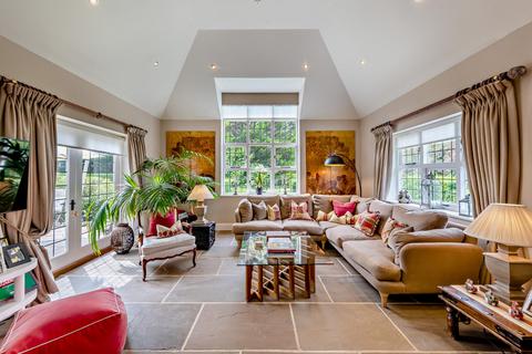 4 bedroom house for sale, Weydown Road, Haslemere, Surrey