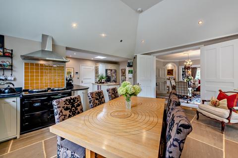 4 bedroom house for sale, Weydown Road, Haslemere, Surrey
