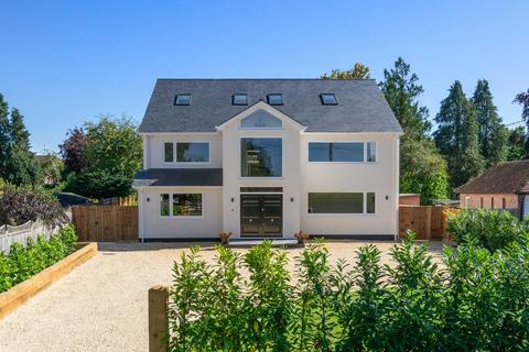 undefined, New Road, Aston Clinton