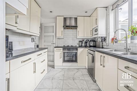 undefined, Tiverton Avenue, Clayhall