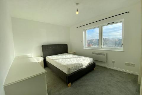 2 bedroom flat to rent, Postern Close, York, North Yorkshire