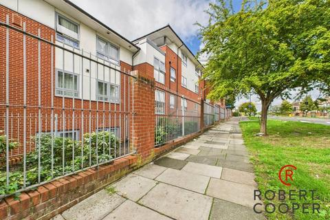 2 bedroom apartment for sale, Palma Court, Whitton Avenue, Greenford, UB6