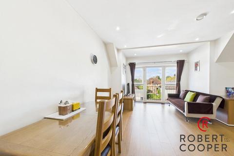 2 bedroom apartment for sale, Palma Court, Whitton Avenue, Greenford, UB6