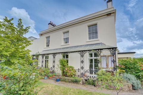 undefined, Beauchamp Hill, Leamington Spa